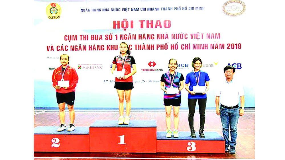Vận động viên Nguyễn Chuyên Hồng Trân đã xuất sắc giành giải Vàng Cầu lông hạng mục Đơn nữ 