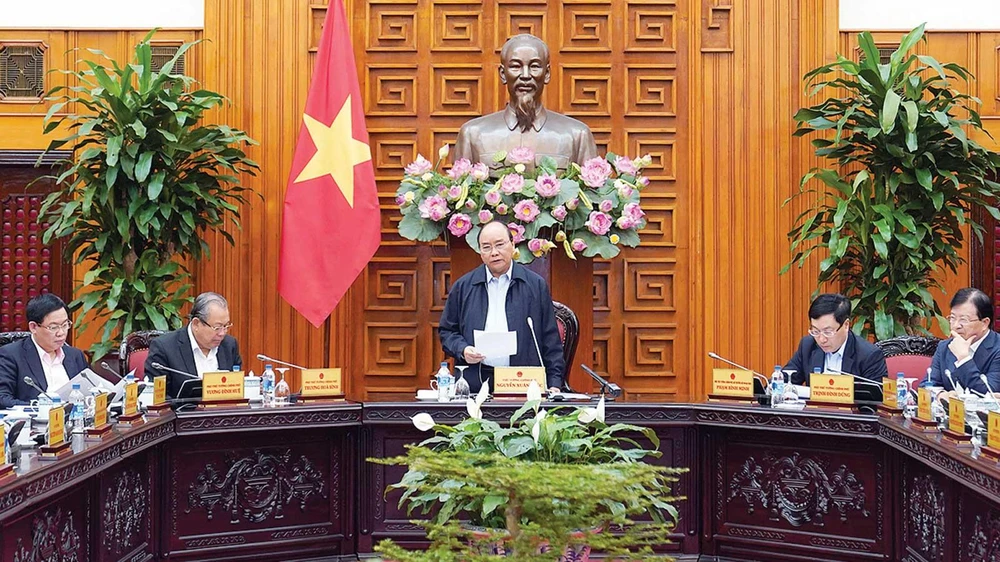 Thủ tướng Nguyễn Xuân Phúc phát biểu chỉ đạo tại hội nghị. Ảnh: VIẾT CHUNG