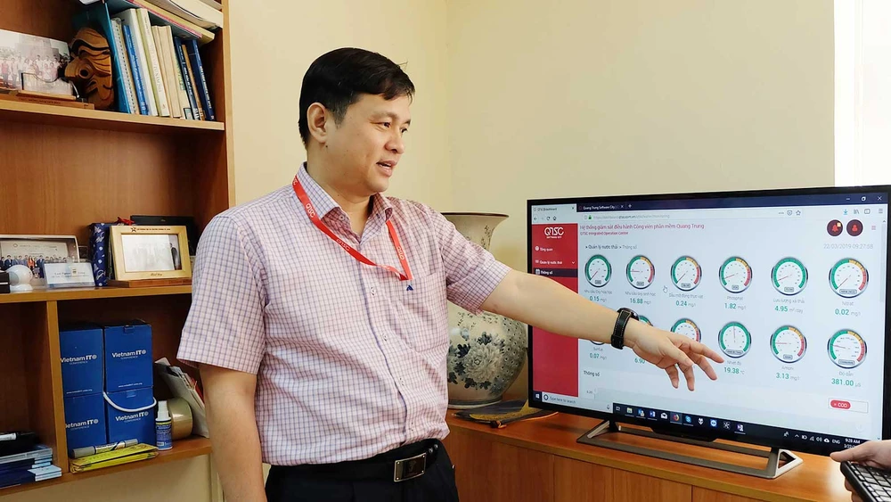 Ông Lâm Nguyễn Hải Long, Giám đốc QTSC, giới thiệu về chức năng của IOC 