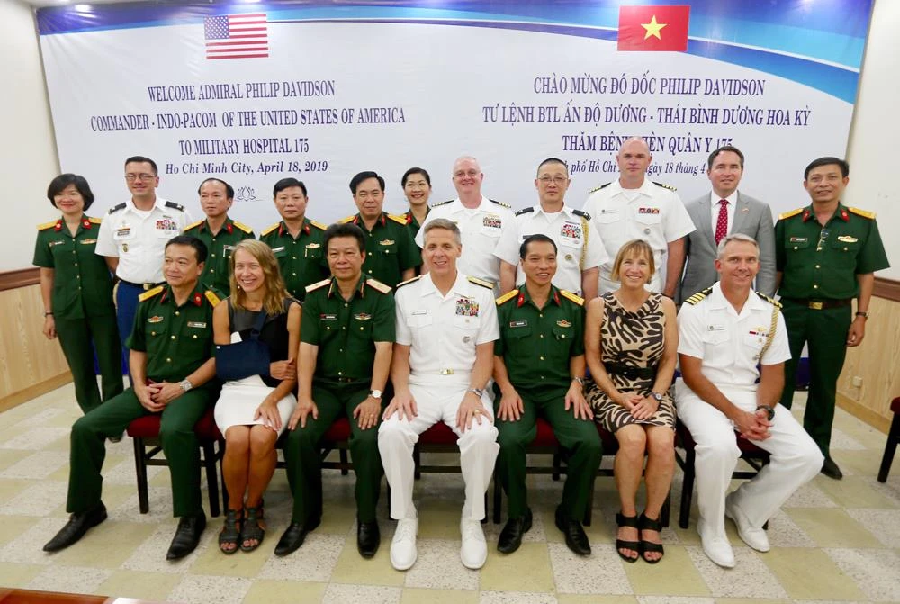 Đoàn đại biểu Bộ Tư lệnh Ấn Độ Dương - Thái Bình Dương (Hoa Kỳ) thăm Bệnh viện Quân y 175
