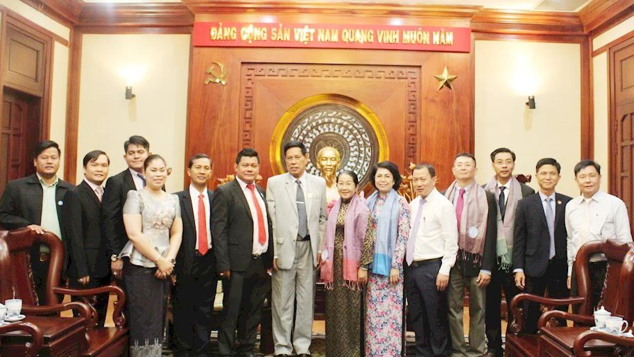 Tăng cường hợp tác giữa các đoàn thể TPHCM và Campuchia