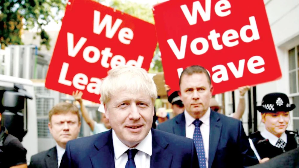Tân Thủ tướng Anh Boris Johnson ủng hộ Brexit cứng