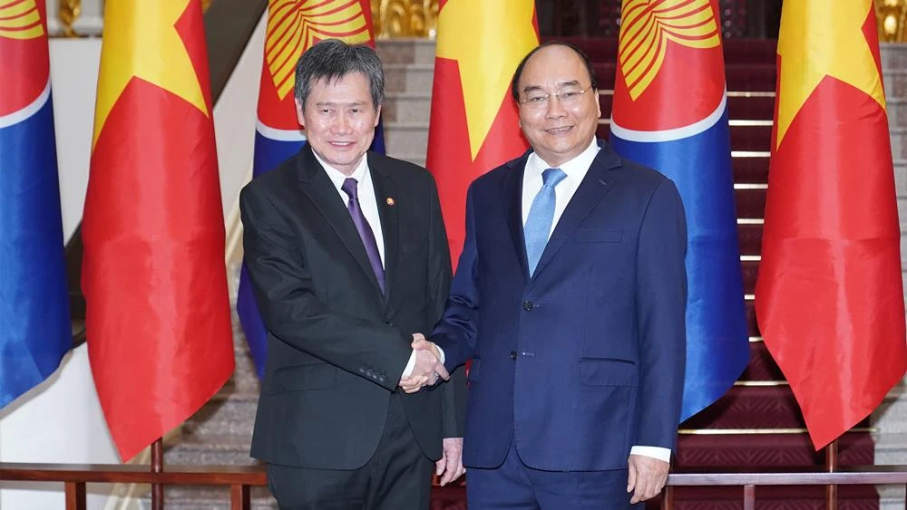Thủ tướng Nguyễn Xuân Phúc đã tiếp Tổng Thư ký ASEAN Lim Jock Hoi