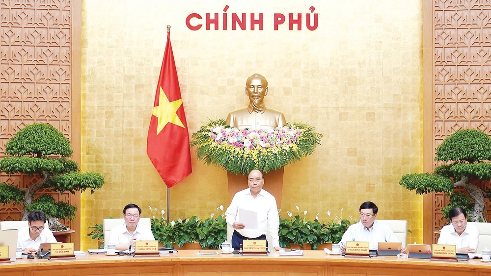 Ngày 2-10, dưới sự chủ trì của Thủ tướng Nguyễn Xuân Phúc, Chính phủ họp phiên thường kỳ tháng 9