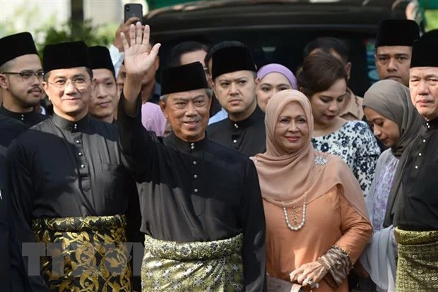 Ông Muhyiddin Yassin (thứ 2, trái, phía trước) tới lễ nhậm chức Thủ tướng Malaysia tại Kuala Lumpur, ngày 1-3. Ảnh: THX/TTXVN