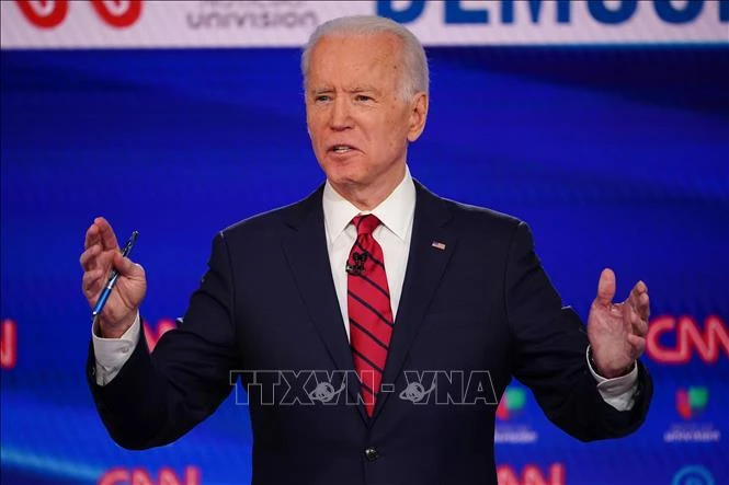Cựu Phó Tổng thống Mỹ Joe Biden tranh luận trực tiếp trên truyền hình trong cuộc đua trở thành ứng viên tranh cử Tổng thống của đảng Dân chủ, ngày 15-3-2020. Ảnh: AFP/TTXVN