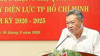 Ông Phạm Quốc Bảo, Bí thư Đảng ủy, Chủ tịch Hội đồng thành viên EVNHCMC chỉ đạo tại hội nghị