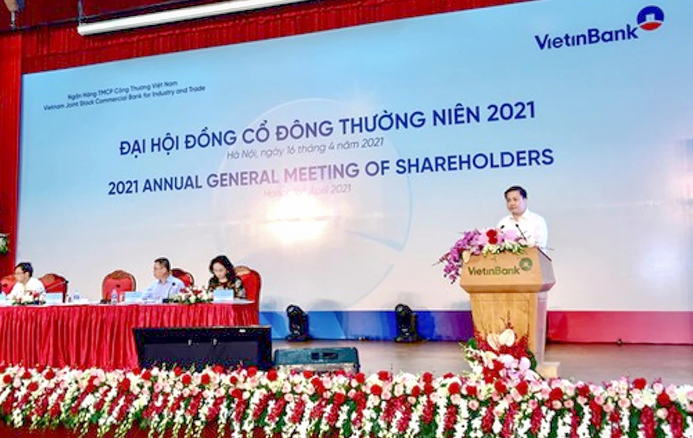 Ông Lê Đức Thọ, Chủ tịch HĐQT Vietinbank phát biểu tại Đại hội đồng cổ đông thường niên năm 2021