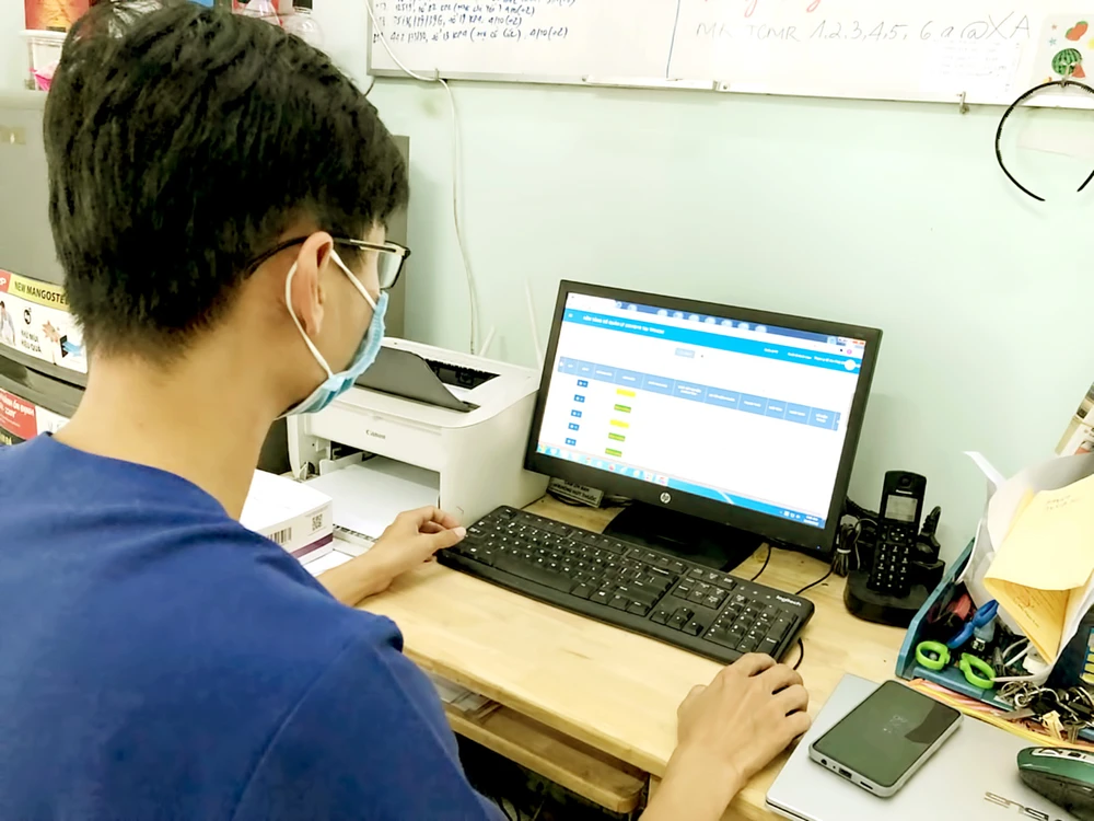 Số lượng người dân mắc Covid-19 khai báo online tại phường An Phú Đông, quận 12 chỉ khoảng 30% tổng số ca mắc