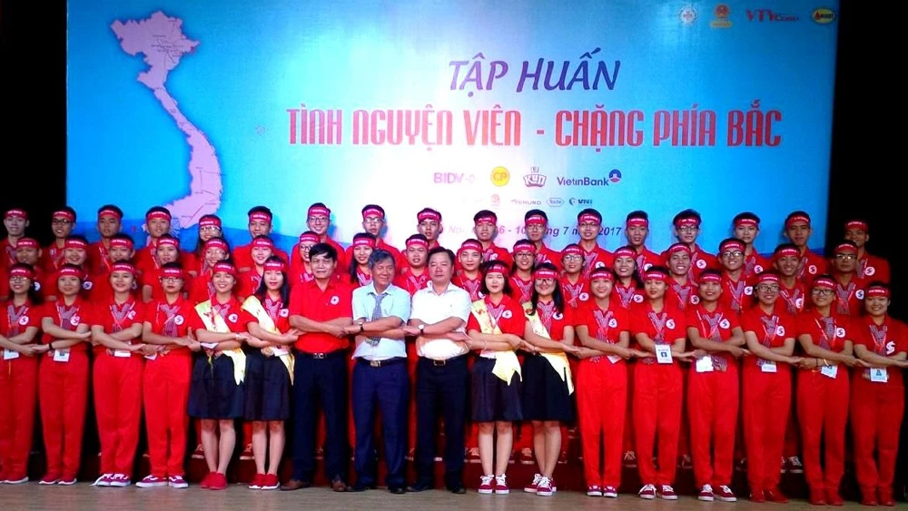 Hành trình Đỏ năm 2017 - Kết nối dòng máu Việt