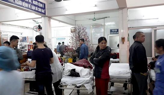 Khoa Cấp cứu, Bệnh viện Việt Đức tràn ngập bệnh nhân cấp cứu do TNGT trong những ngày nghỉ Tết nguyên đán 2018