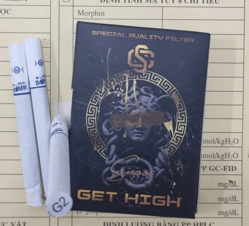 Hút 2 điếu thuốc lá "siêu phê" mua trên mạng, nam thanh niên nhập viện cấp cứu