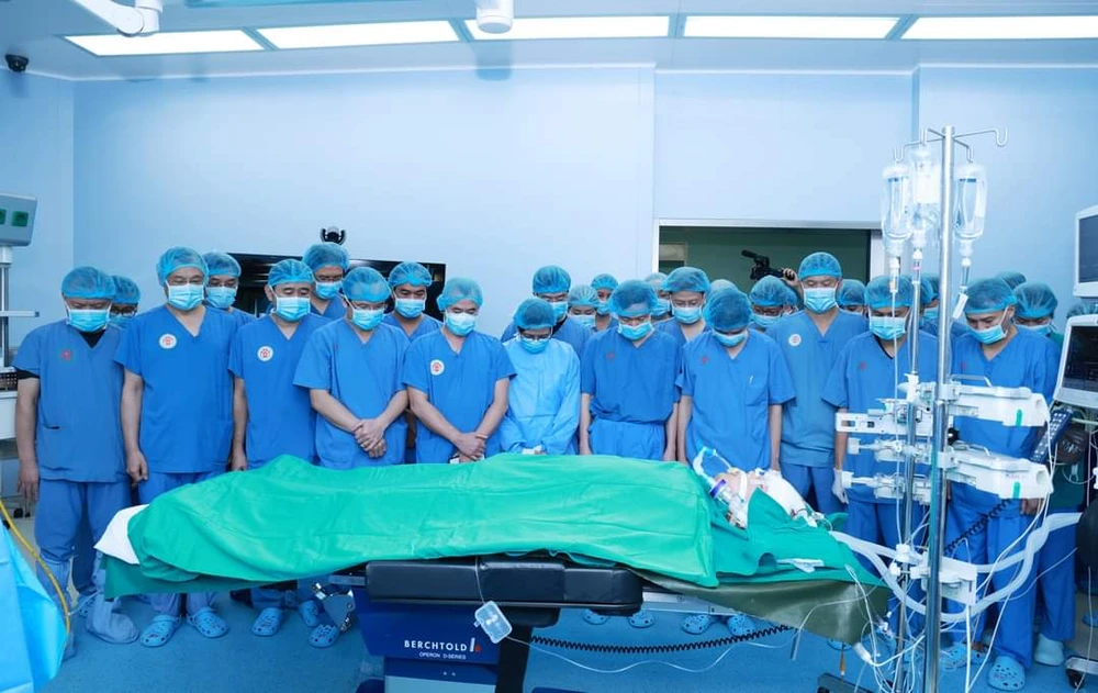 Hơn 150 thầy thuốc lập kỳ tích về ghép tạng trong ngày Tết Giáp Thìn - Ảnh 2.