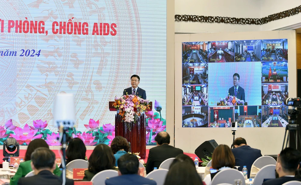 Huy động y tế tư nhân tham gia điều trị HIV/AIDS 