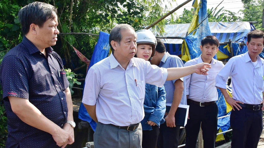 Chủ tịch UBND tỉnh Thừa Thiên - Huế Phan Ngọc Thọ yêu cầu chính quyền địa phương kiểm tra, có giải pháp tháo gỡ, đảm bảo đời sống cho người dân tại Khu tái định cư Lại Tân