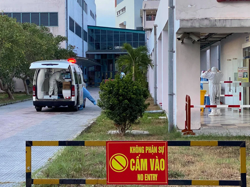 Cả 5 bệnh nhân mắc Covid-19 tại xã Lộc Thủy đang được điều trị tại khu cách ly đặc biệt Bệnh viện Trung ương Huế cơ sở 2. ​