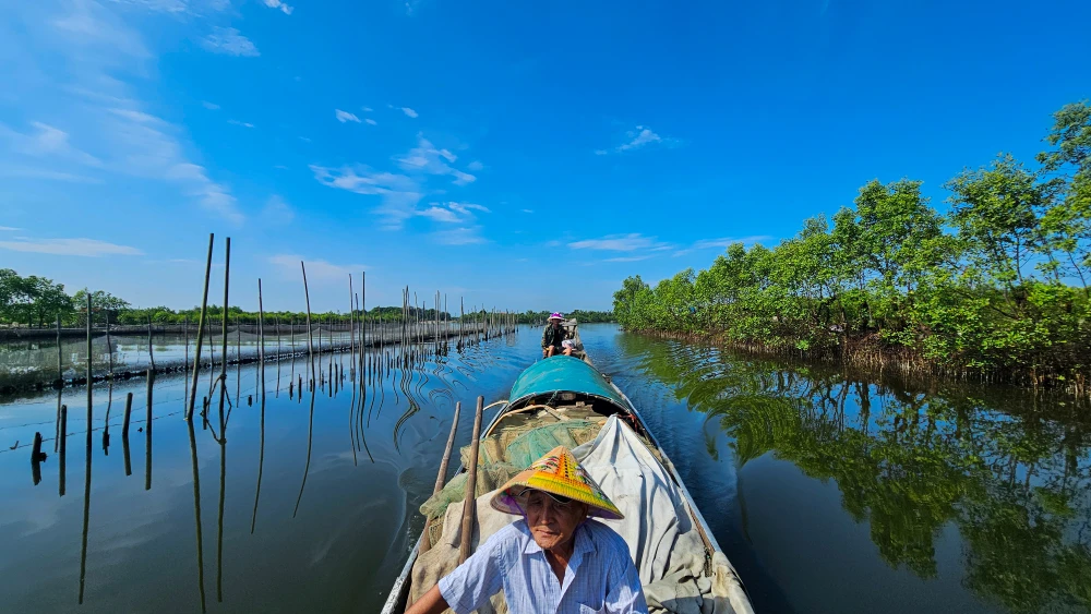 Ở phá Tam Giang nơi được ví là biển cạn, có loại hải sản được coi là "cần câu cơm" của bao ngư dân- Ảnh 1.