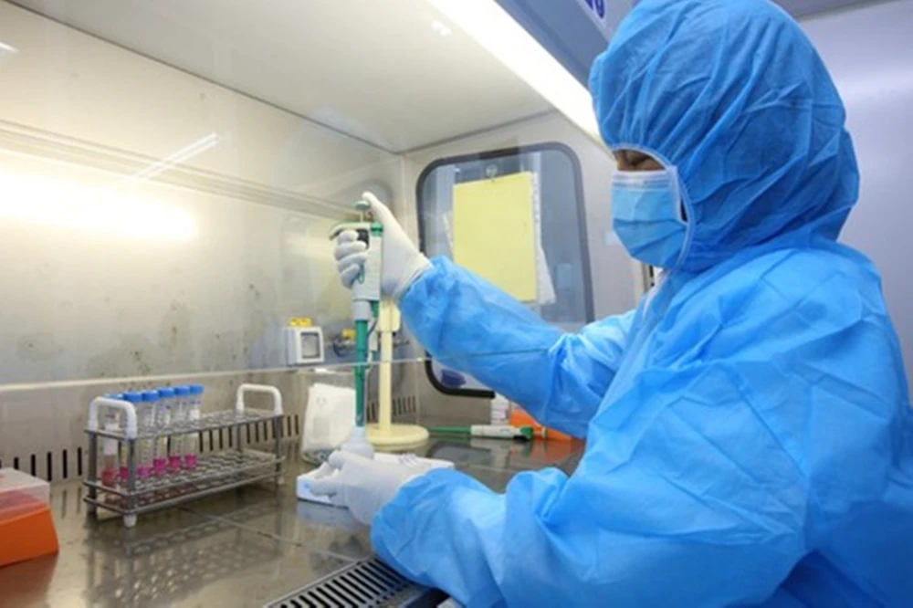 Xét nghiệm virus SARS-CoV-2 tại CDC Hà Tĩnh