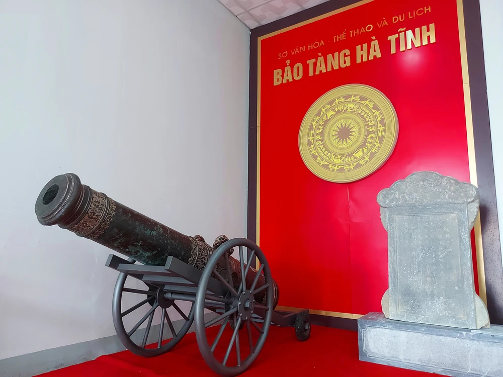 Bảo vật quốc gia súng thần công được trưng bày tại Bảo tàng Hà Tĩnh