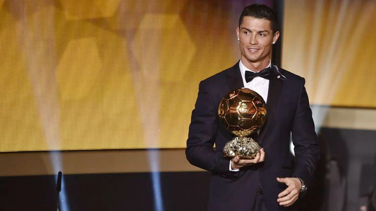 Cristiano Ronaldo nhiều khả năng sẽ giữ lại vinh quang này. Ảnh: Getty Images 