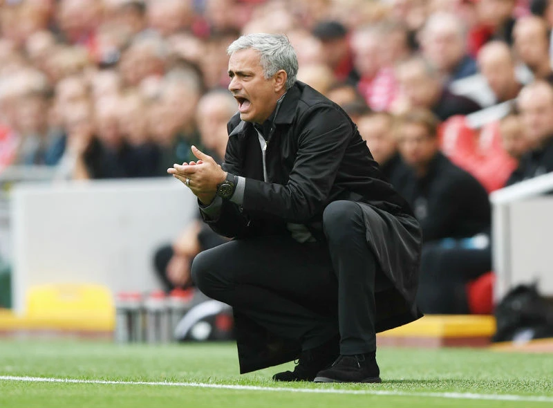 Jose Mourinho thật sự cần phải mạo hiểm hơn ở các trận đấu lớn nếu muốn vô địch. Ảnh: Getty Images 