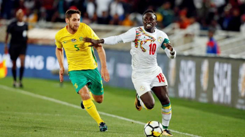 Sadio Mane (phải) tiếp tục tỏa sáng để giúp Senegal đến World Cup. Ảnh: Getty Images