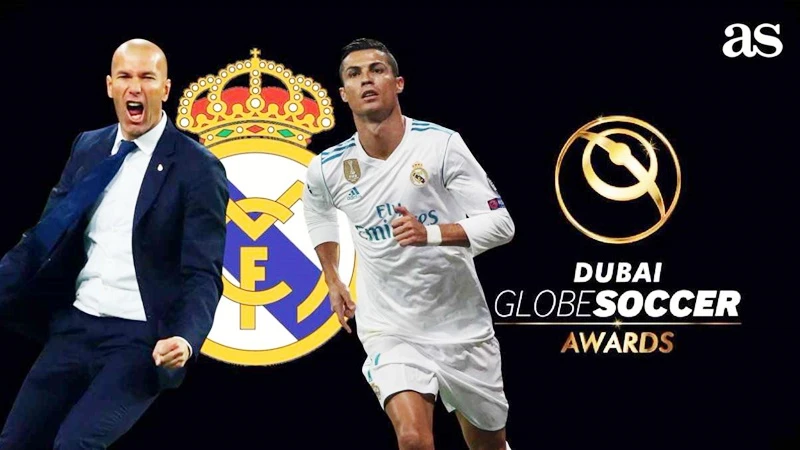 Ronaldo và Zidane được vinh danh. Ảnh: AS