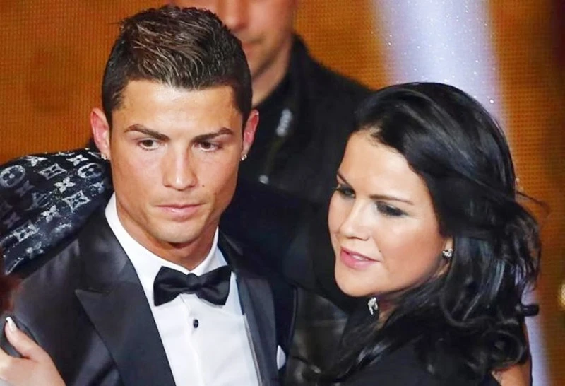 Ronaldo và chị gái. Ảnh: Getty Images 