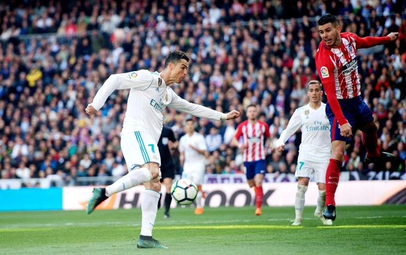 Ronaldo thiết lập kỷ lục cùng Real. Ảnh: Getty Images