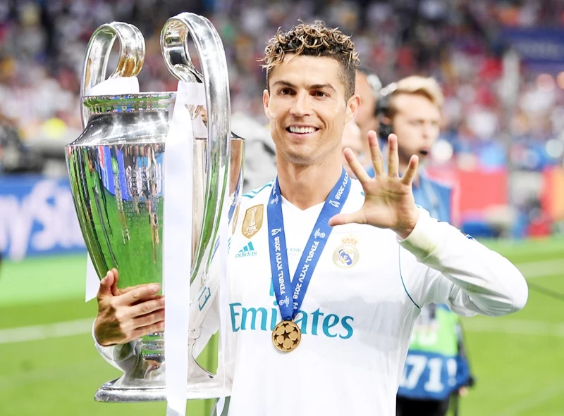 Mọi thứ đang khiến Ronaldo muốn rời khỏi Real. Ảnh: Getty Images