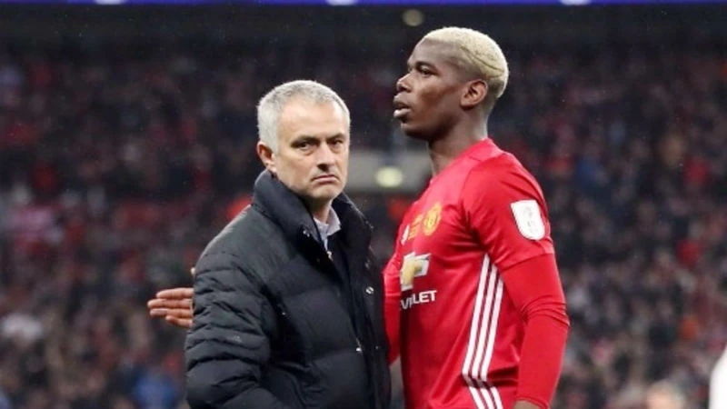 HLV Jose Mourinho khẳng định hài lòng với đội hình và Paul Pogba hạnh phúc tại Man.United. Ảnh: Getty Images 