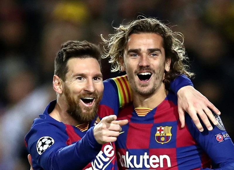 Nỗ lực giữ chân Lionel Messi cùng chiêu mộ nhiều ngôi sao như Antoine Griezmann khiến quỹ lương Barca phình to. Ảnh: Getty Images
