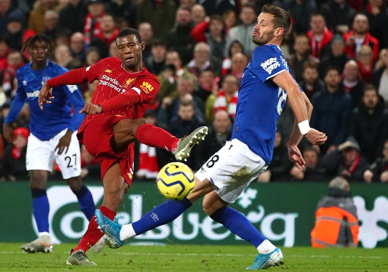 Sau thảm bại 2-5 ở lượt đi tại Anfield, giờ Everton có thể phải nhìn Liverpool đăng quang ngay trên sân nhà. Ảnh: Getty Images