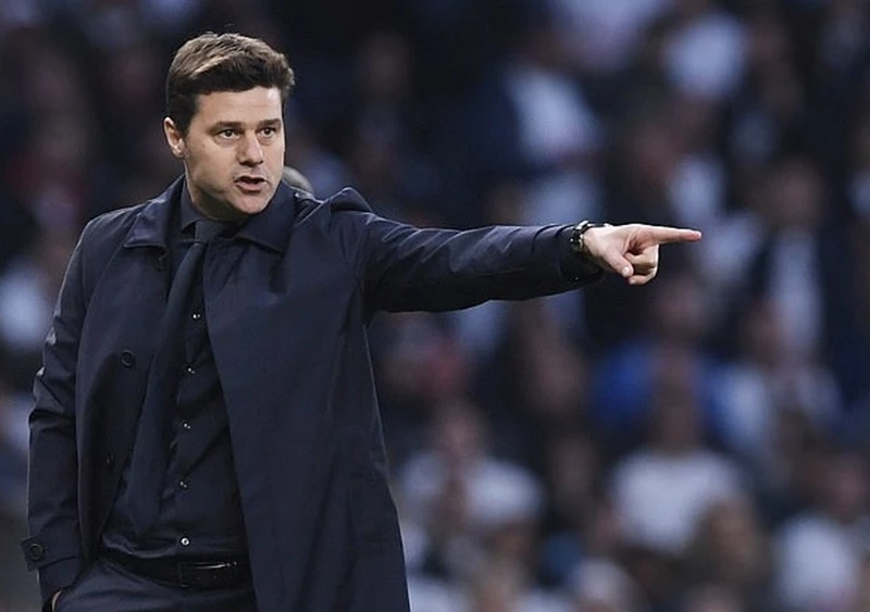 HLV Mauricio Pochettino được yêu cầu giảm lương tại Tottenham. Ảnh: Getty Images 