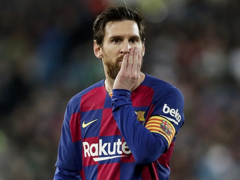 Lionel Messi vẫn giữ im lặng và thật sự đang cân nhắc về tương lai. Ảnh: Getty Images