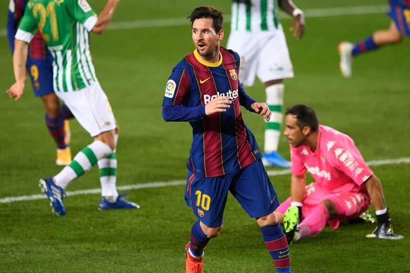 Lionel Messi tỏa sáng giúp Barcelona thắng lớn. Ảnh: Getty Images
