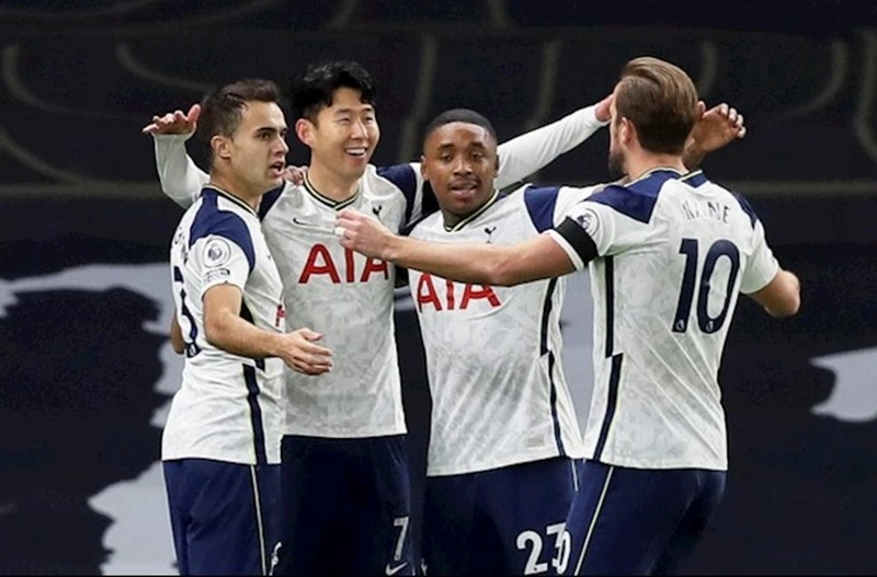 Tottenham đã giành chiến thắng quan trọng để vươn lên ngôi đầu. Ảnh: Getty Images 