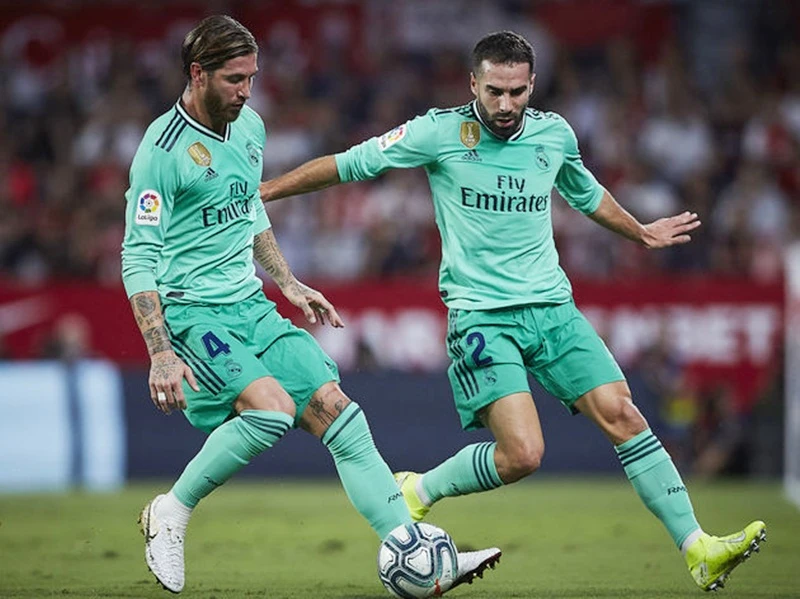 Sergio Ramos (trái) và Dani Carvajal trở lại chắc chắn là sự thúc đẩy lớn với Real. 