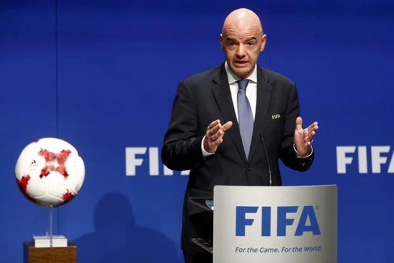 Chủ tịch FIFA, Gianni Infantino lạc quan Covid-19 sẽ sớm được loại trừ.