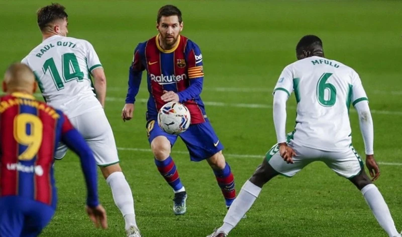 Lionel Messi vẫn đang phải nỗ lực tối đa trong mọi trận đấu của Barca. 