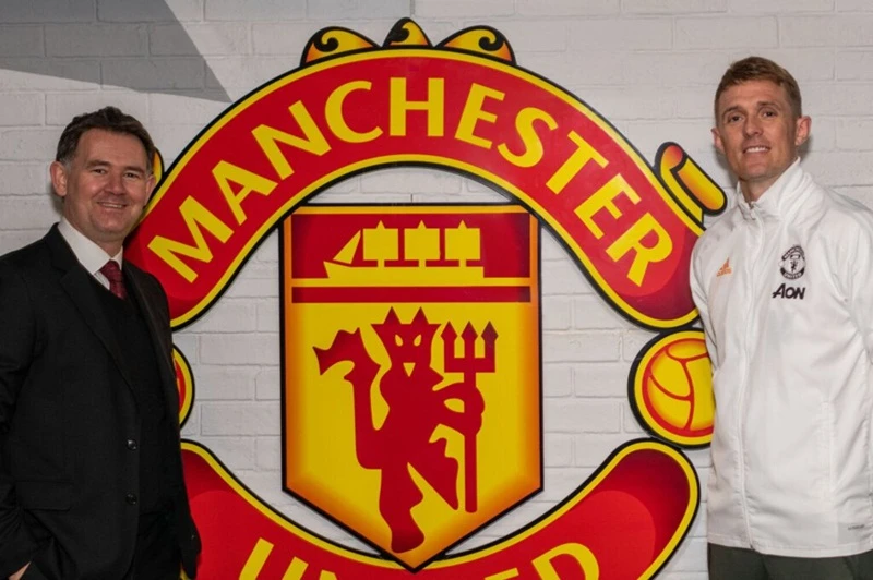 John Murtough và Darren Fletcher (phải) đảm nhận 2 cương vị mới nhưng rất quan trọng tại Man.United.