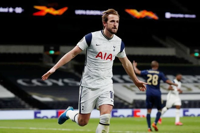 Harry Kane tỏa sáng mang về chiến thắng cho Tottenham. Ảnh: Getty Images