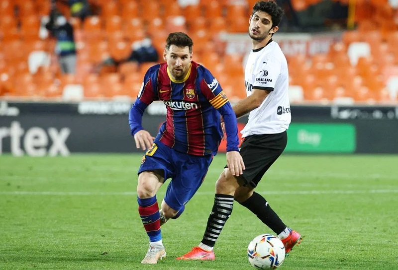 Lionel vẫn nhiệt tình và xuất sắc trong ghi bàn để truyền cảm hứng cho Barca. Ảnh: Getty Images 