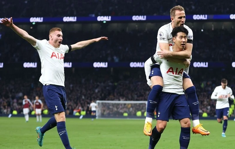 Heung-Min Son đã tỏa sáng đưa để Tottenham lên hạng 5. Ảnh: Getty Images