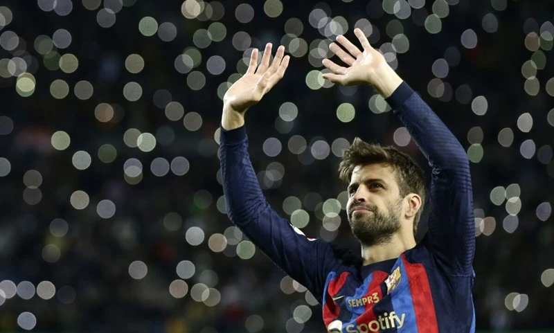 Gerard Pique có kết thúc đẹp trước người hâm mộ sân Camp Nou.