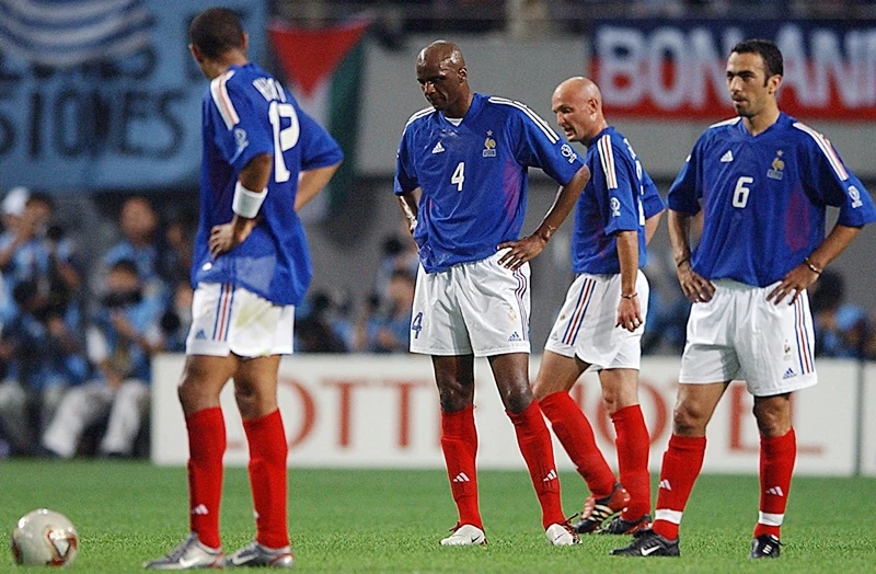 Tuyển Pháp xếp chót vòng bảng 2002