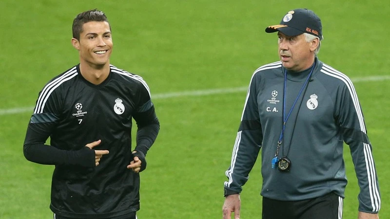 HLV Carlo Ancelotti ủng hộ việc Cristiano Ronaldo chuyển đến chơi bóng tại Saudi Arabia.