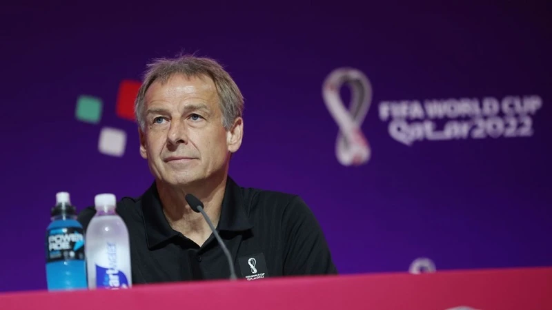 HLV Jurgen Klinsmann dẫn dắt đội tuyển Hàn Quốc cho đến World Cup 2026.