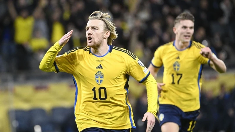 Thụy Điển thể hiện sức mạnh vượt trội để ghi chiến thắng 5-0 trước đội khách Azerbaijan.