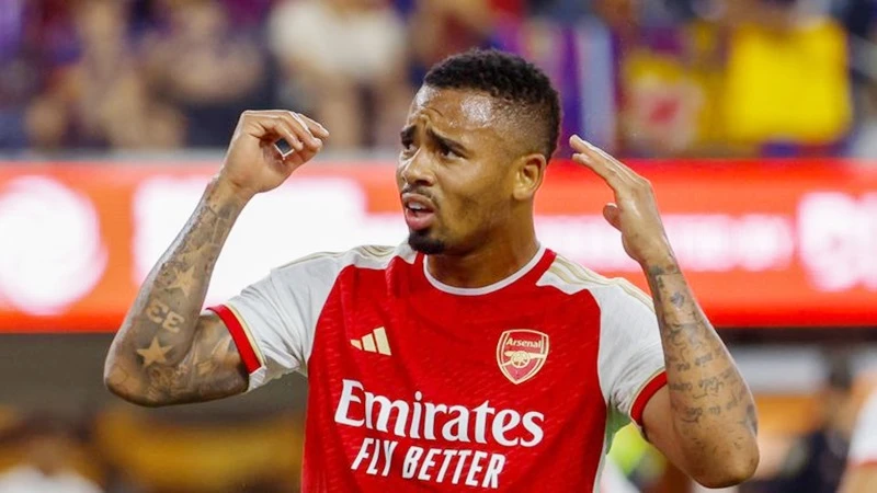 Tiền đạo Gabriel Jesus sẽ bỏ lỡ ngày khai mạc mùa giải Premier League 2023-2024 của Arsenal,